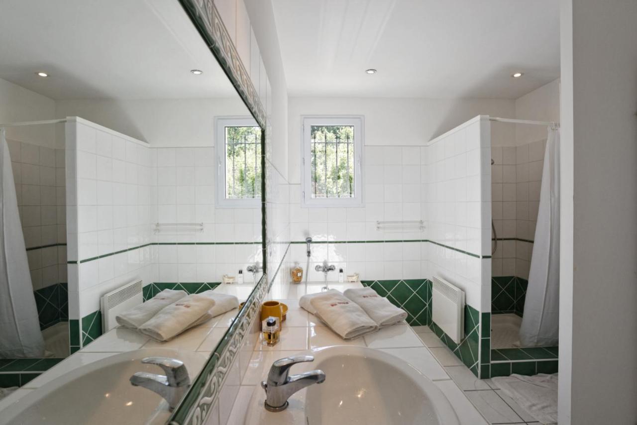 Auberge De Garance - Villa Prestige 5 Etoiles & Table Gastronomique Etoile Saint-Rémy-de-Provence 外观 照片